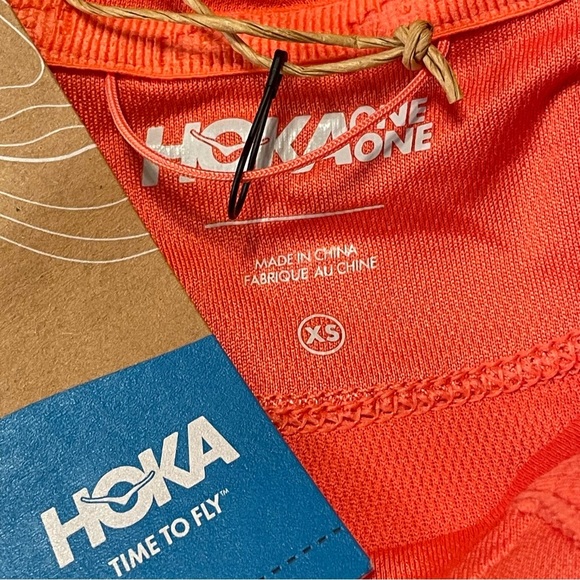 HOKA Performance 3/4 Sleeve - Picture 6 of 6
